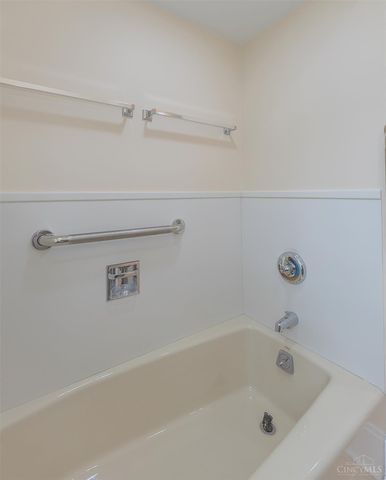 127 Wilmuth Avenue, Wyoming, OH 45215