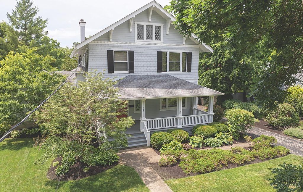 127 Wilmuth Avenue, Wyoming, OH 45215
