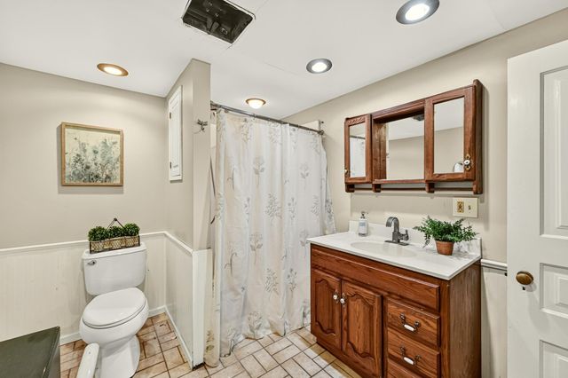 1402 Damon Court SE, Rochester, MN 55904