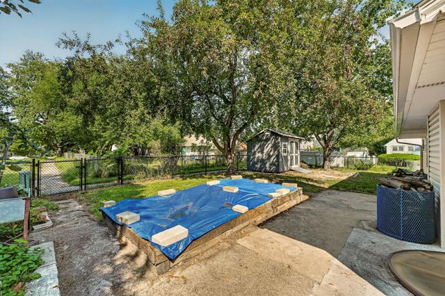1402 Damon Court SE, Rochester, MN 55904