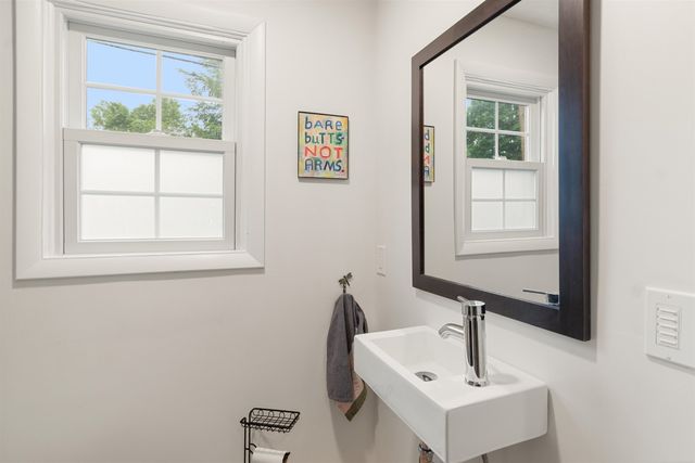76 Conger Avenue, Burlington, VT 05401