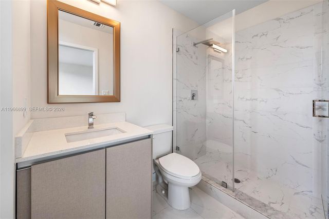 2561 NE 193rd St 1203, Miami, FL 33180