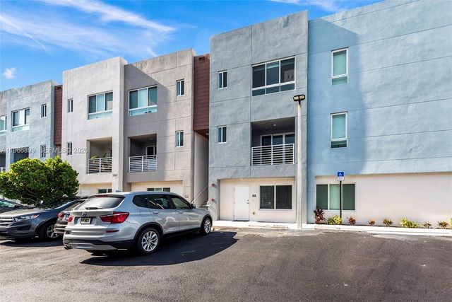 2561 NE 193rd St 1203, Miami, FL 33180