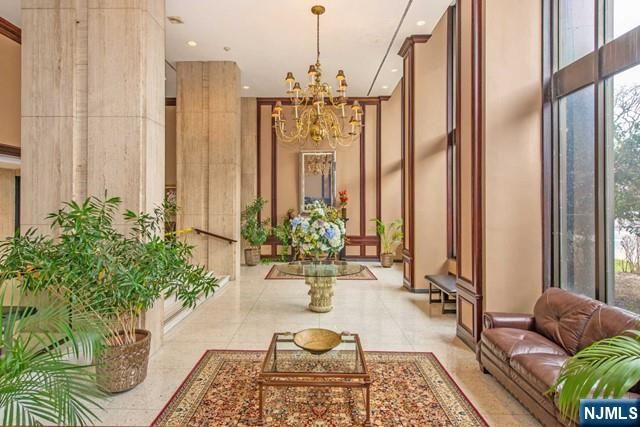 2077 Center Street 9B, Fort Lee, NJ 07024