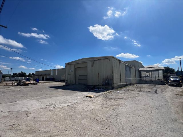 5705 E HANNA AVENUE, Tampa, FL 33610