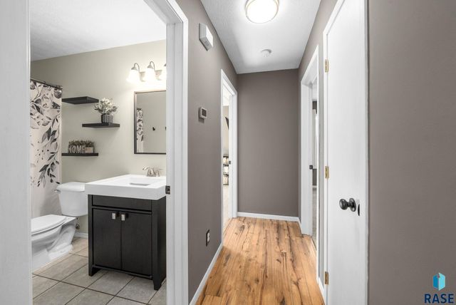 1507 N Highland Ave Avenue, Sioux Falls, SD 57103