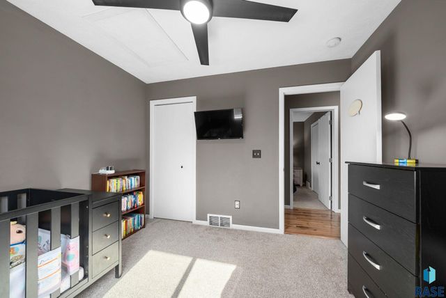 1507 N Highland Ave Avenue, Sioux Falls, SD 57103