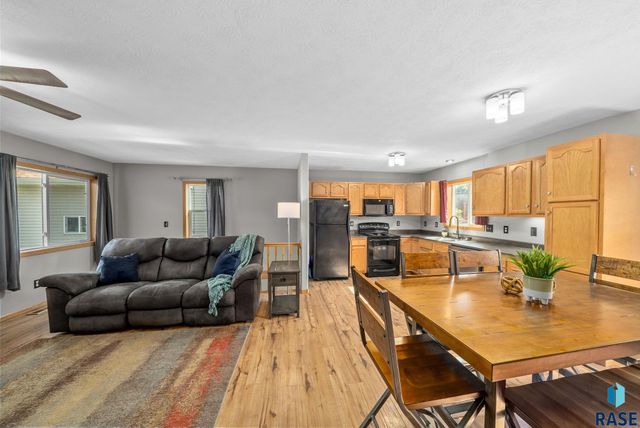 1507 N Highland Ave Avenue, Sioux Falls, SD 57103