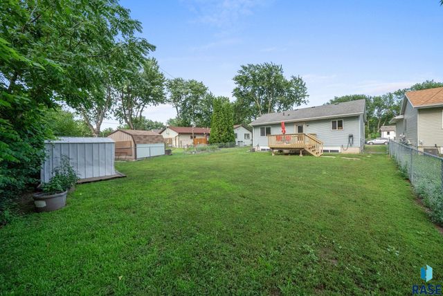 1507 N Highland Ave Avenue, Sioux Falls, SD 57103