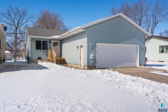 1507 N Highland Ave Avenue, Sioux Falls, SD 57103