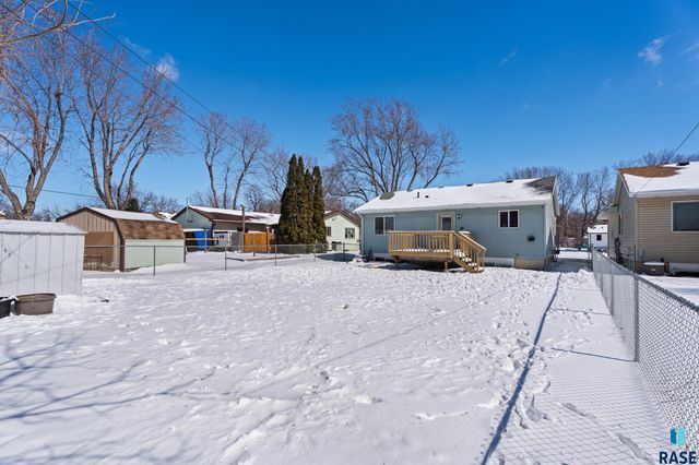 1507 N Highland Ave Avenue, Sioux Falls, SD 57103
