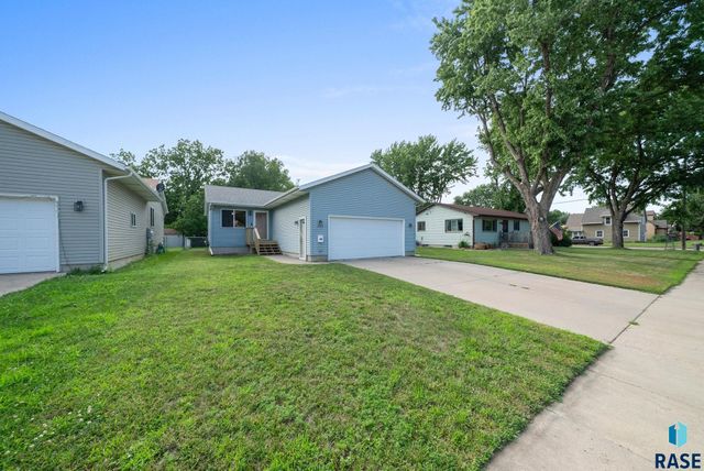 1507 N Highland Ave Avenue, Sioux Falls, SD 57103