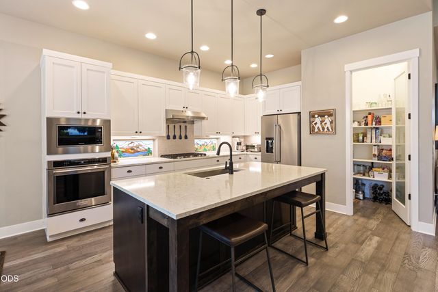 3119 NW Hidden Ridge Drive, Bend, OR 97703