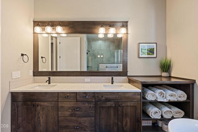 3119 NW Hidden Ridge Drive, Bend, OR 97703