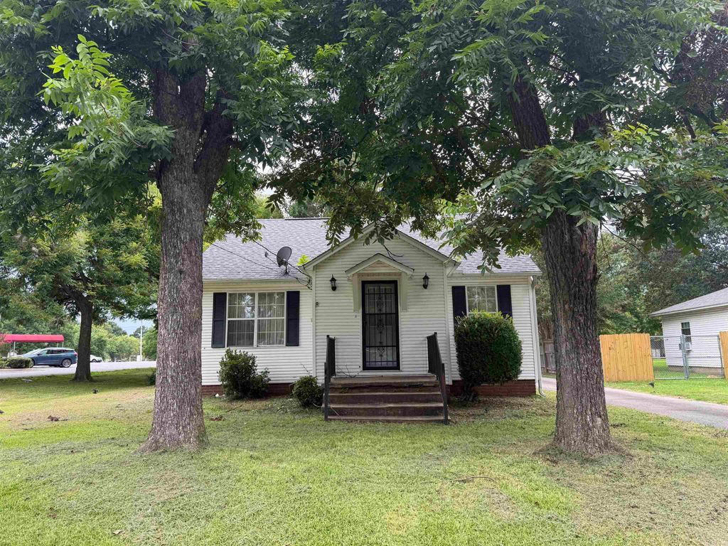 313 N Cherry Street, Beebe, AR 72012