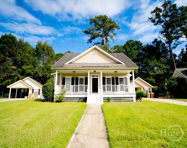 292 Vining Way, Richmond Hill, GA 31324