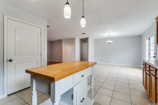 2630 Rocky Ridge, Canyon Lake, TX 78133