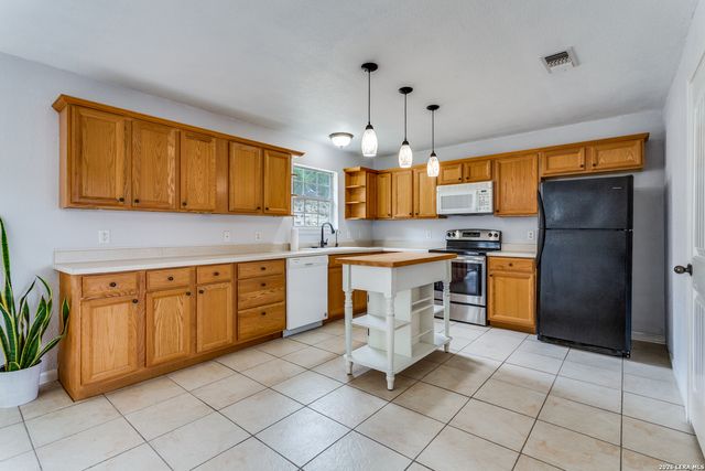 2630 Rocky Ridge, Canyon Lake, TX 78133