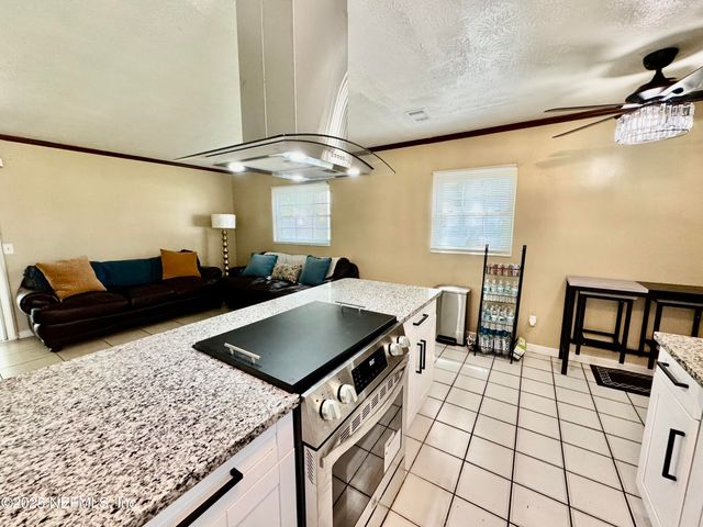 7836 RENAULT Drive S, Jacksonville, FL 32244