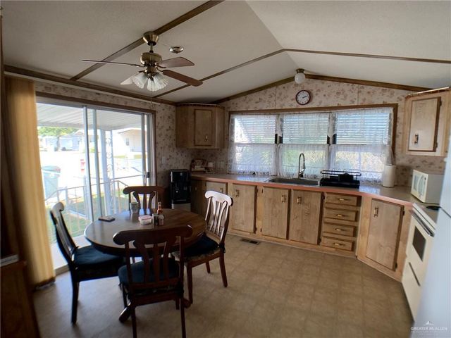 709 E Palmera Drive, La Feria, TX 78559