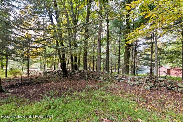 826 Buck Road, Stone Ridge, NY 12484