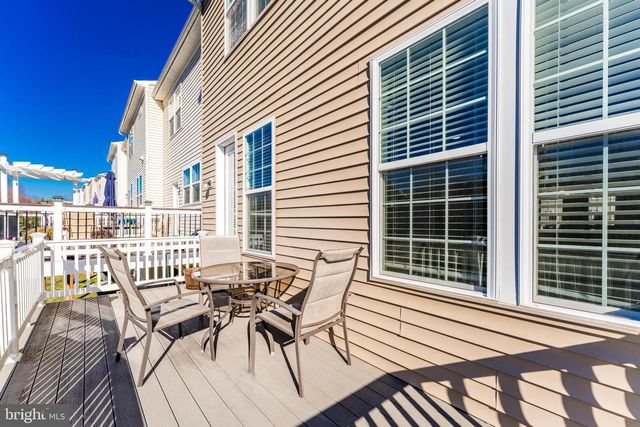 21523 WILLOW BREEZE SQ, Ashburn, VA 20147