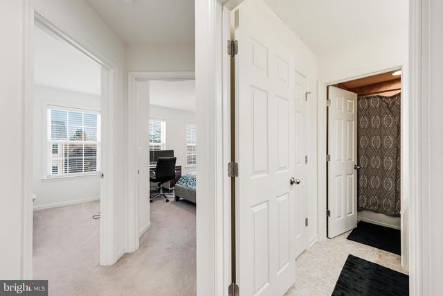 21523 WILLOW BREEZE SQ, Ashburn, VA 20147