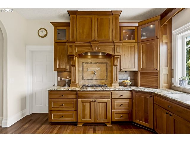 32907 Sw LAURELVIEW Rd, Hillsboro, OR 97123