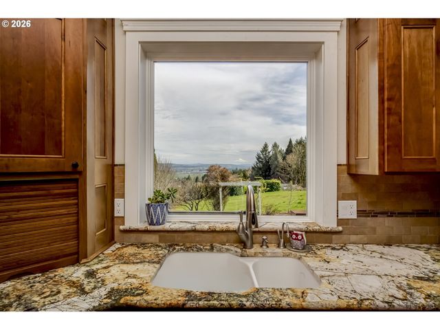 32907 Sw LAURELVIEW Rd, Hillsboro, OR 97123