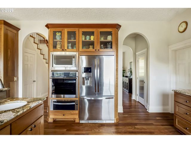 32907 Sw LAURELVIEW Rd, Hillsboro, OR 97123