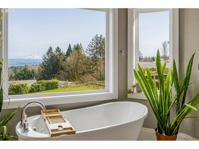 32907 Sw LAURELVIEW Rd, Hillsboro, OR 97123