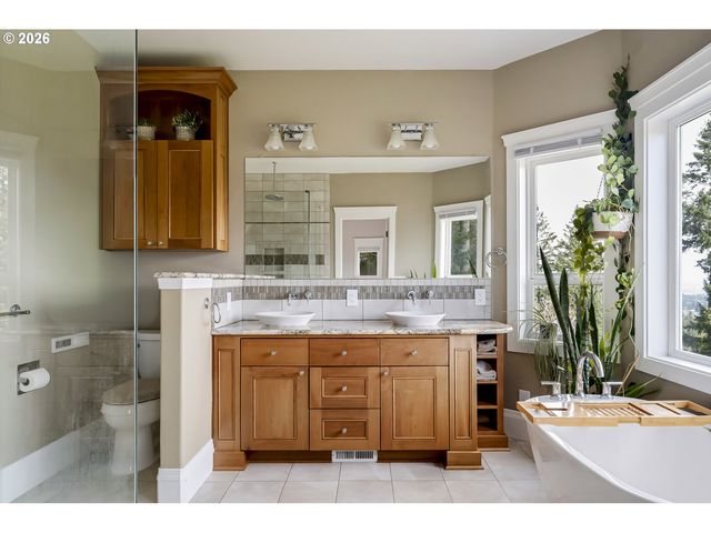 32907 Sw LAURELVIEW Rd, Hillsboro, OR 97123