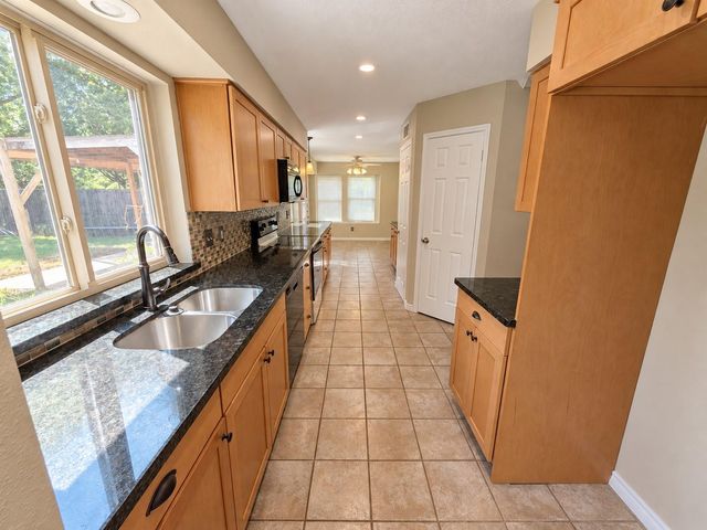 15355 Meadow Village Drive, Houston, TX 77095