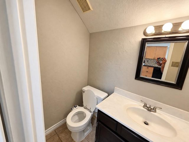 15355 Meadow Village Drive, Houston, TX 77095