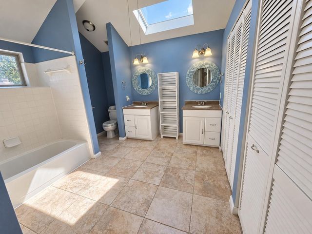 15355 Meadow Village Drive, Houston, TX 77095