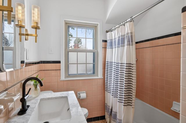 5745 Elliot Avenue, Minneapolis, MN 55417