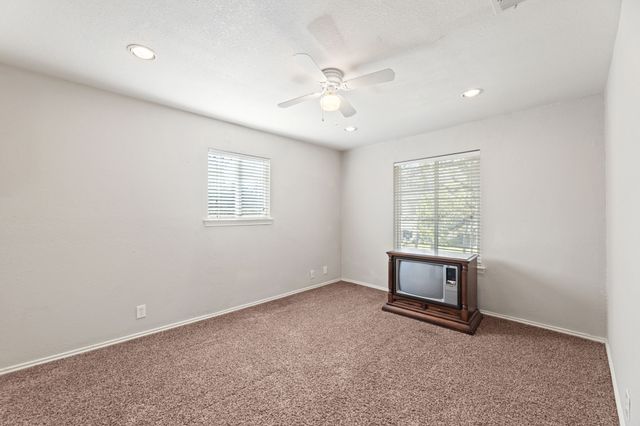 817 Sylvan Drive, Fort Worth, TX 76120