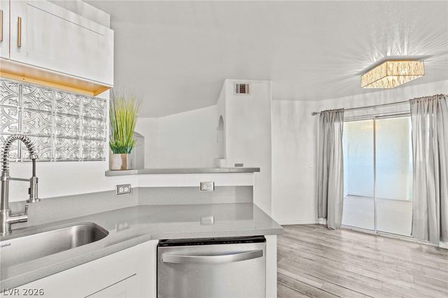 698 South Racetrack Road 311, Henderson, NV 89015