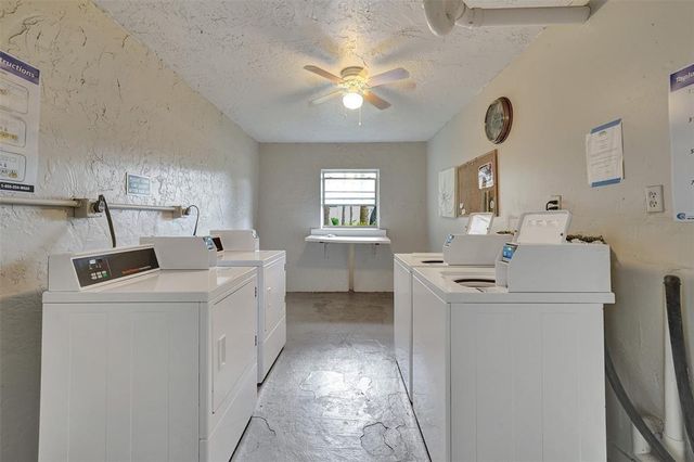9440 Poinciana Place 101, Davie, FL 33324