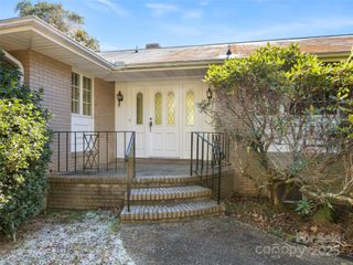 110 Yardley Court, Hendersonville, NC 28739