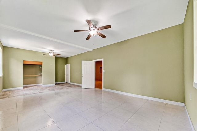 26390 Pecan Grove, Cleveland, TX 77328