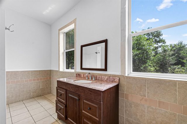 26390 Pecan Grove, Cleveland, TX 77328