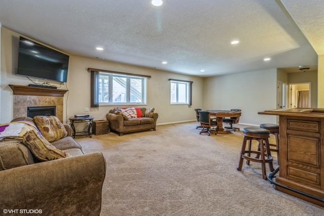 207 NE Georgetown Boulevard, Ankeny, IA 50021