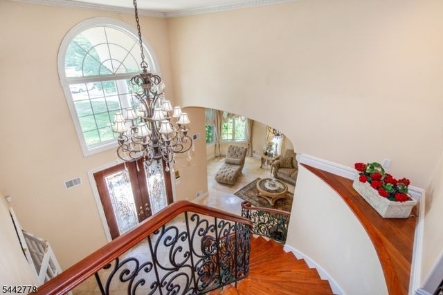 16 Cheri Ln, Fairfield Twp., NJ 07004