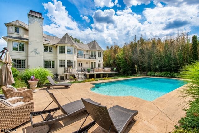 16 Cheri Ln, Fairfield Twp., NJ 07004