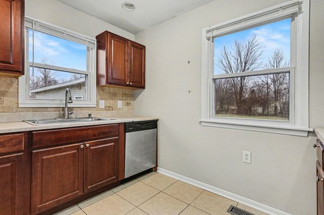 5807 Averill Avenue Sw, City Of Wyoming, MI 49548