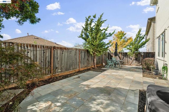 663 Falling Star Drive, Martinez, CA 94553