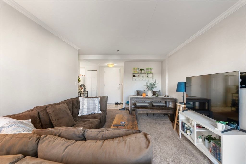 15 N Beacon St 104, Boston, MA 02134