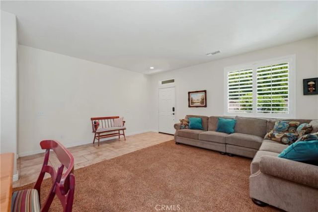 980 Hemingway, Corona, CA 92878