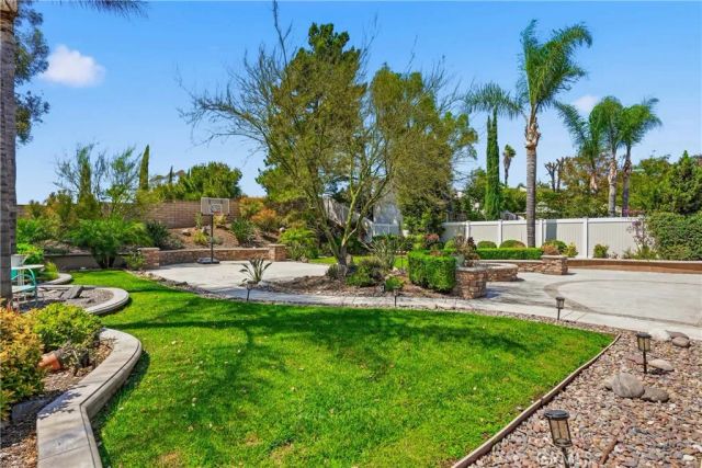 980 Hemingway, Corona, CA 92878